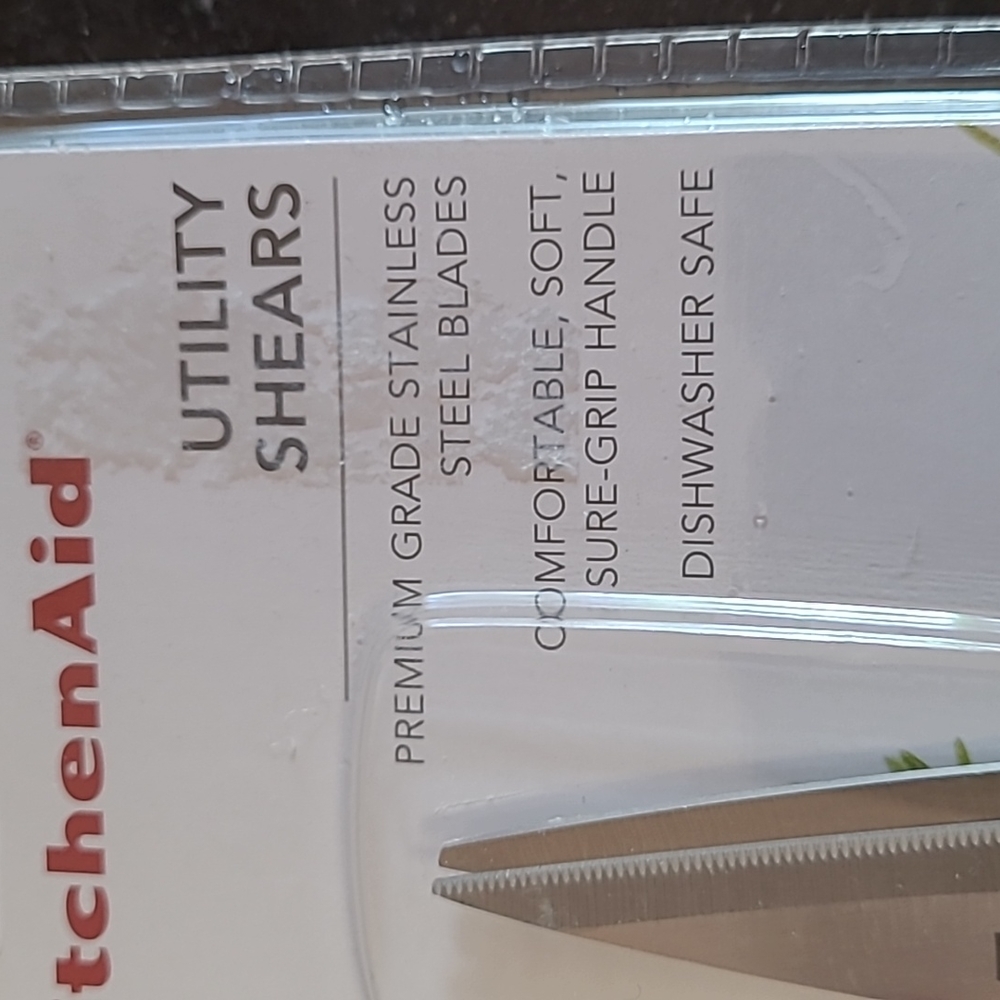 KitchenAid Utility Shears - Picture 3 of 6